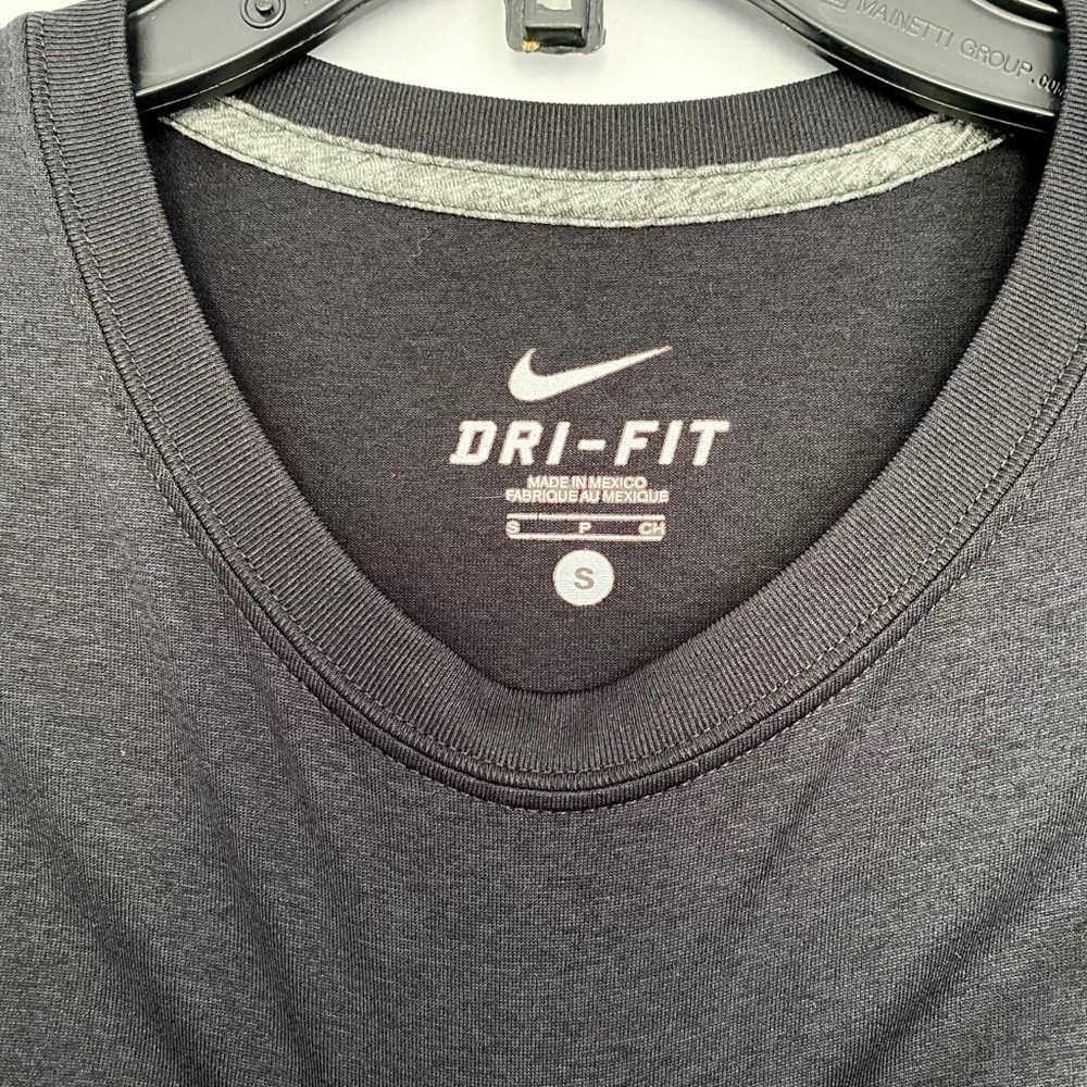 Nike Dri-Fit Tee - Picture 3 of 3
